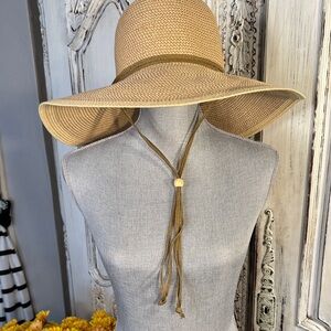 Women’s Wide Brim Straw Sun Hat in Tan Smith & Hawken